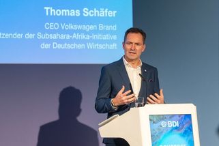 Šéf Volkswagenu: Nemůžeme jen nalepit náplast, bez propouštění a zavírání továren to nepůjde - Novinky