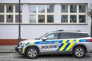 Policie dopadla čtvrtou osobu podezřelou z teroru v Pardubicích. Soud ji poslal do vazby