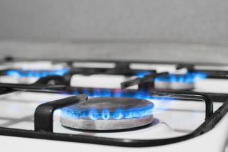 Plyn výrazně zdraží. Zajistit si dobrou cenu je možné, i když máte fixaci - Novinky