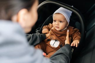 Můj syn vypadá jako milenec. Mám říct pravdu jeho otci, který je zároveň jeho nejlepší přítel?