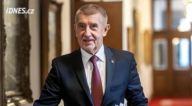 Babiš telefonoval s Trumpem. Probrali válku, migraci a V4