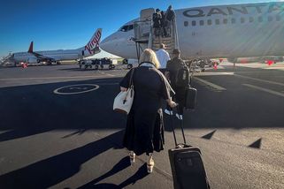 Hromadná žaloba zabrala. Qantas Airways vyplatí cestujícím miliardy, nabízela jen vouchery - Novinky