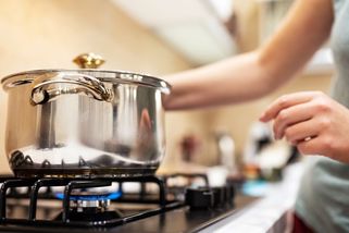 Další vlna zdražování. Ceny elektřiny a plynu rostou o stovky korun - Seznam Zprávy