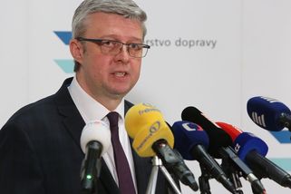 Karel Havlíček končí v politice. Dostal nabídku z ciziny, která se neodmítá - Médium.cz