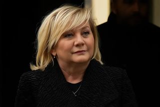 Dvě tváře Aleny Schillerové: dříčka, co vystudovala práva s kojencem, i loajální štít Babišova hnutí - Médium.cz