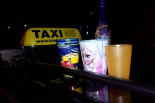 Nepoctiví zákazníci očima podvedeného taxikáře - Médium.cz