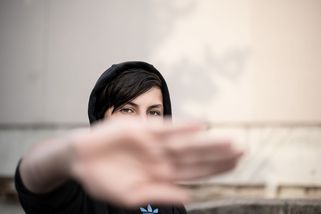 Dal synovi facku a na zadek. Soud: Tělesné tresty nejsou výchova