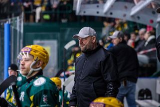 Vsetín má po neúspěchu jasno o trenérech, končí sportovní ředitel - Sport.cz