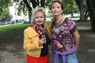 Sestry Hruškovy rozdělila politika. Jana označuje herečky za vymleté, Eva je nešťastná