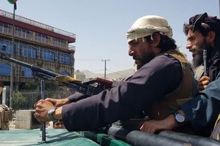 Nikdo se o nás nezajímá. Video plačící afghánské dívky obletělo svět - Novinky