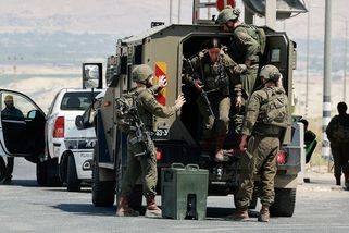 Řidič s humanitární pomocí do Gazy zastřelil izraelské vojáky na hranici s Jordánskem - Novinky