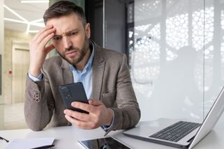 Pozor na podvodné pokuty! Policie varuje před podvodníky rozesílajícími podvodné SMS