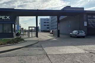 Požár, pak policejní manévry. Pardubice se uklidňují - Novinky