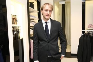 GLOSA: Jakub Vágner se prorybařil k nenávisti. Uprchlíky má za absolutní zlo a straší hůř než Okamura – eXtra.cz