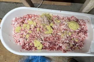 Mletí masa na klobásy: Společenská událost mající pravidla