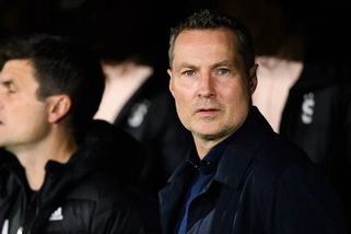 Sundejte dresy! Fanoušci Sparty kritizují výkon v derby i trenéra Priskeho