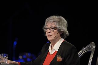 Božská Ema i Ori-Ana: Božidara Turzonovová na svět přišla v Bulharsku a poznala tvrdé rány osudu - Médium.cz