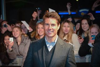 Opuchlé tváře a nepřirozený vzhled. Fanoušci spekulují, co stojí za proměnou Toma Cruise