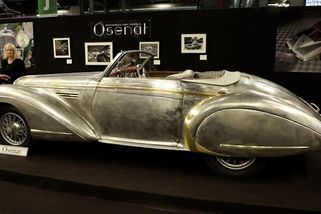 V Paříži probíhá další ročník výstavy Rétromobile, k vidění jsou nádherné klasické vozy - Novinky