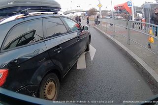 Řidičku naboural autobus | Odchyceno na dashcam