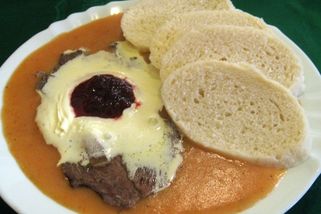 Retro kvíz na téma oblíbená jídla z dob Československa: Mladí lidé o těchto pokrmech nikdy neslyšeli. Bez podvádění nemáte šanci uspět