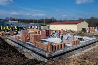 U Prahy vzniká otevřená věznice pro ženy. První v České republice - Novinky