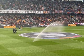 Jak Lars Friis pořád hledal, až konečně našel „nové“ řešení. Jak takový trenér může vést Spartu? - Médium.cz