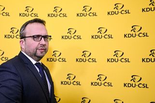 Lidovci navrhují u bezdětných vyšší odvody na důchod - Novinky