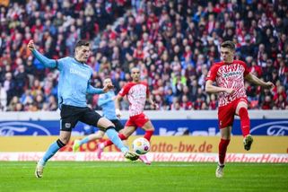 Schick s Hložkem zařídili Leverkusenu výhru 3:2 ve Freiburgu