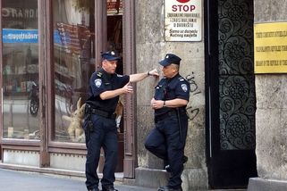 Do Chorvatska už nikdy: Dostali jsme pokutu za kufr na kolečkách i za odhalené tělo bez trička - Médium.cz