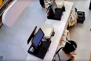 Do obchodu vběhla myš, prodavačka ji upištěla k smrti - Novinky