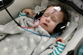 Celebrity pomáhají nemocnému Martínkovi. Ztracený mu složil písničku