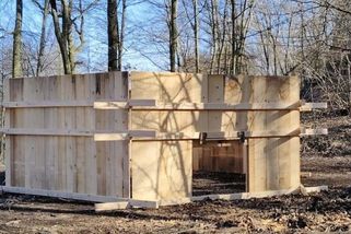 Lesníci u Brna testují na odchyt prasat netradiční past, ošidit divočáky ale bude složité - Novinky