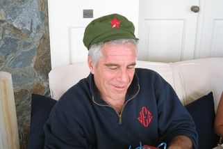 Epstein měl roky kontakty s Rusy. Jako by dívkami...