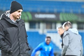 Totální chaos. Remíza stačí, tak ne, všichni do útoku. Pak se to zase změnilo, popisuje kouč Boleslavi - Sport.cz