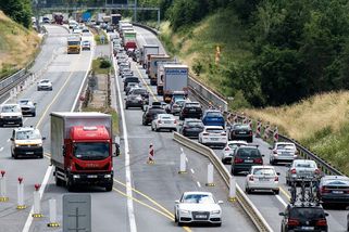 Novinka za 200 korun. Jaký je zájem o jednodenní známku na dálnici? - Seznam Zprávy