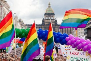 Tři důvody, proč Česko potřebuje Prague Pride Festival - Médium.cz