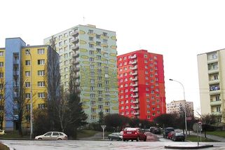 Socialismus vlastně nikdy neskončil. Naše životy ničí dodnes - Médium.cz