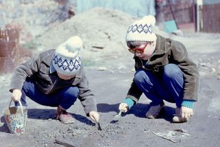 Proč došlo v sedmdesátých letech k populační explozi aneb kde se vzaly Husákovy děti - Médium.cz
