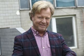 Herec Maroš Kramár se dočkal dalšího přírůstku do rodiny: Stal se počtvrté otcem, miminko má s o 26 let mladší přítelkyní - Super.cz