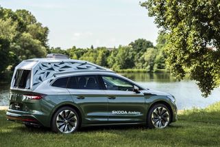 Nejhezčí obytňák? Škoda Roadiaq se ukazuje na nových fotkách. Nechybí mobilní kancelář nebo kompaktní kuchyňka - Garáž.cz