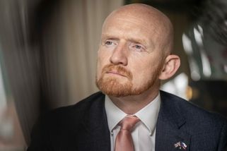 Nevím, zda rozumím vaší otázce. Lidovecký poslanec...