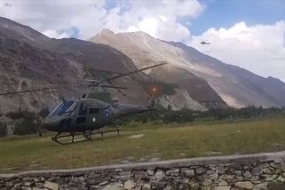 Záchranná akce v pákistánských horách se nepovedla. Horolezci sestupují sami - Seznam Zprávy