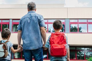 Rodiče rozzuřilo prodloužení letních prázdnin. Co teď máme dělat? ptají se | TN.cz