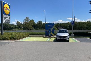 Zloději v Česku odřezávají kabely od veřejných nabíječek elektromobilů