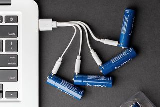 Geniální tužkové baterie z Alzy: Mají USB-C a vydrží skoro věčně, je to skvělé