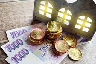 Levnější elektřina i pro vás? Zlevňování hlásí ČEZ, E.ON nebo PRE