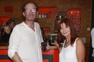 Bedřich z Ulice se změnil k nepoznání, Jastraban býval vlasáč. Dnes má krásnou manželku a dvě dcery - Médium.cz