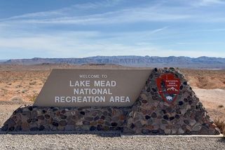 Záměrně zničili skalní útvar v přírodní rezervaci. Hrozí jim až desetileté vězení - Novinky