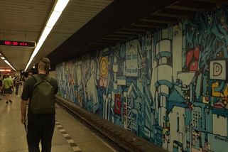 Sedm dní po nocích malovali v metru. Na Florenci přibyly dvě velké malby - Novinky